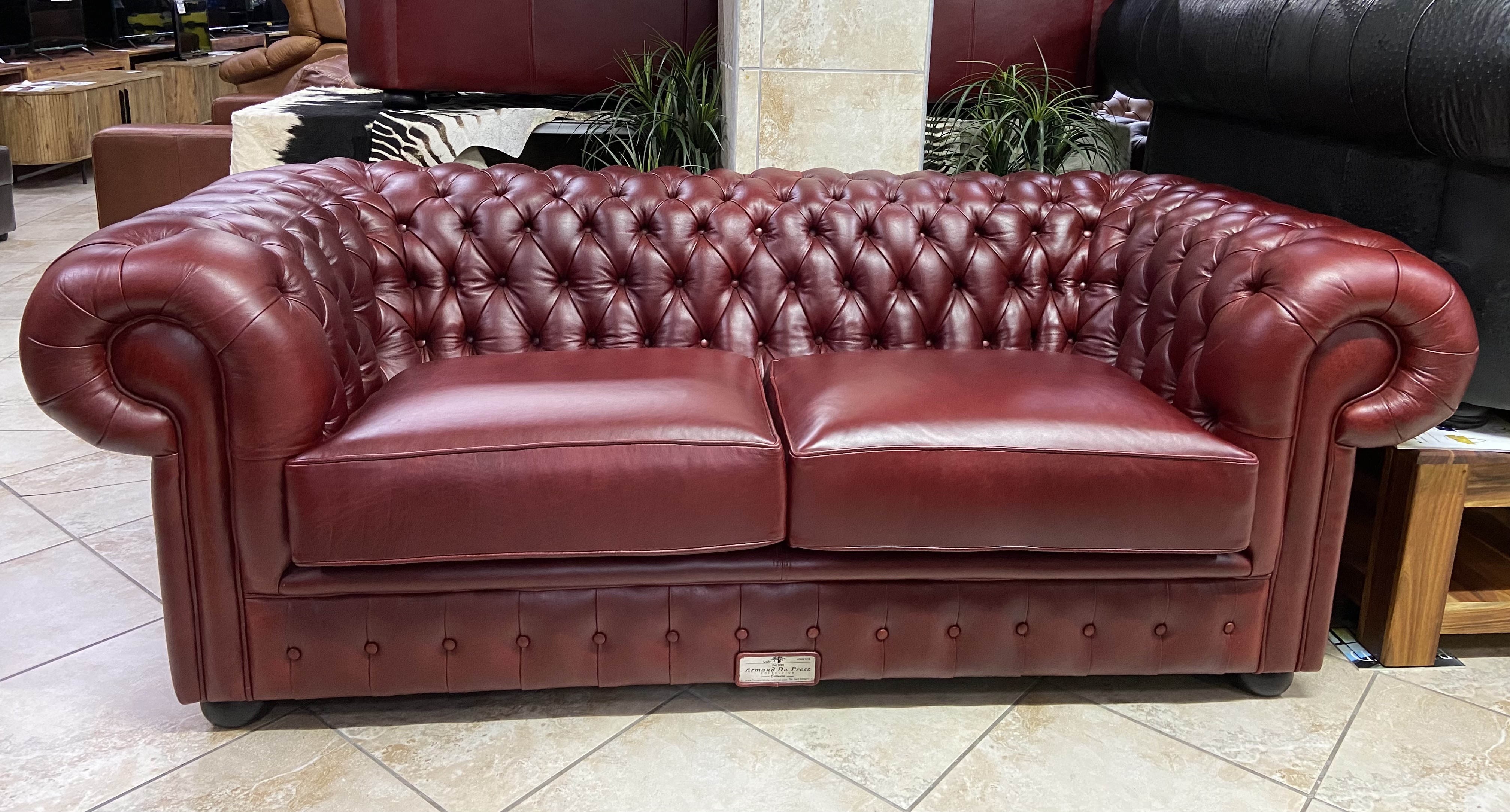 Chesterfield 4-Seater Cherry Wood Red second view